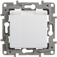 Розетка Legrand Etika 672232