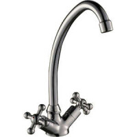 Смеситель для раковины Rossinka G02-62