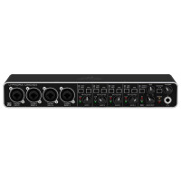 Аудиоинтерфейс Behringer UMC404HD