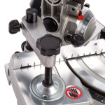 Пила торцовочная аккумуляторная Makita DLS600Z