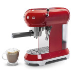 Кофемашина Smeg ECF01RDEU