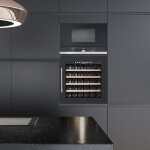 Встраиваемый винный шкаф Temptech OBI60SB