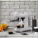 Кофемашина Smeg ECF01WHEU