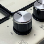 Встраиваемая газовая варочная панель Ginzzu HCG-404