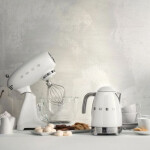 Миксер Smeg SMF13WHEU