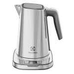Чайник электрический Electrolux EEWA 7800