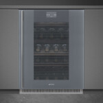 Встраиваемый винный шкаф Smeg CVI138RWS2