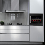 Встраиваемый винный шкаф Temptech OBI45SB-A