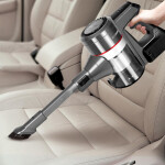 Пылесос Redmond RV-UR362 черный