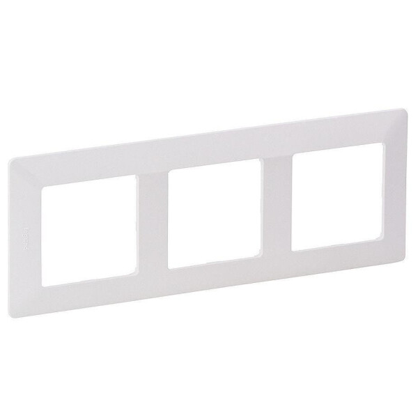 Рамка 3 поста Legrand Valena Life 754003